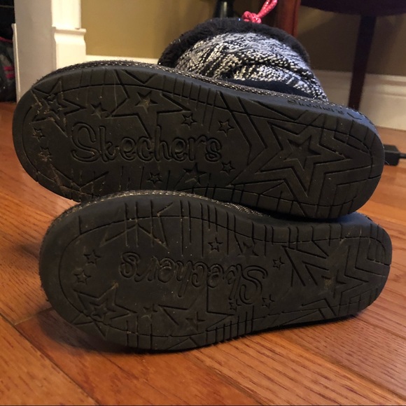 Skechers | 4 - Picture 7 of 7